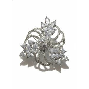 Elegant Rhodium Plated Wreath Style Brooch Pin for Women Clear Crystals